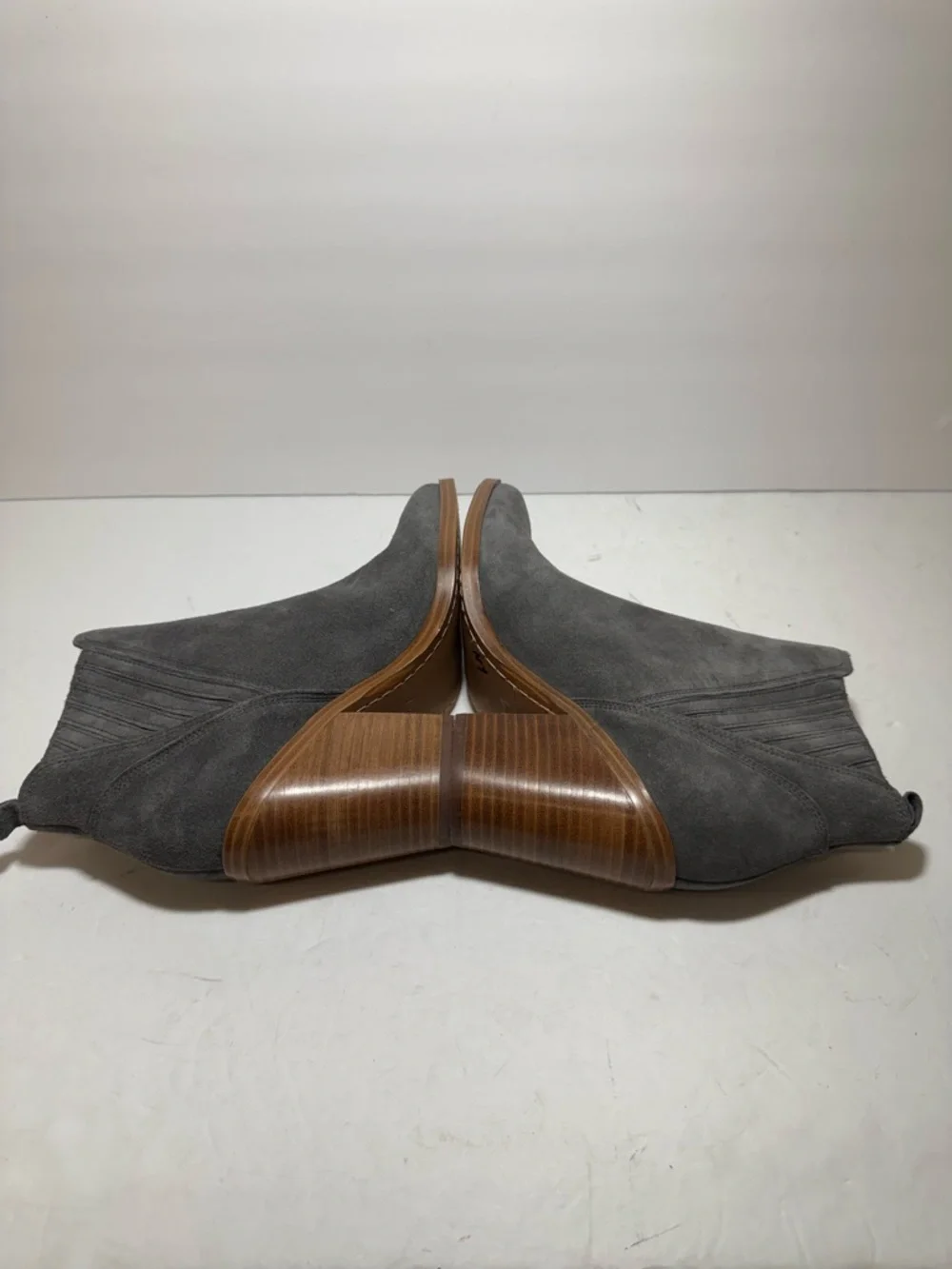 New Marc Fisher Women's Gadri Grey Suede Leather Western Ankle Booties Size 7